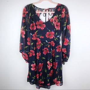 Hollister Floral Open Back Long Bell Sleeve Dress Tropical Vacation Size Large